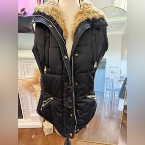 Black Vest with Faux Fur Lining Gold zippers